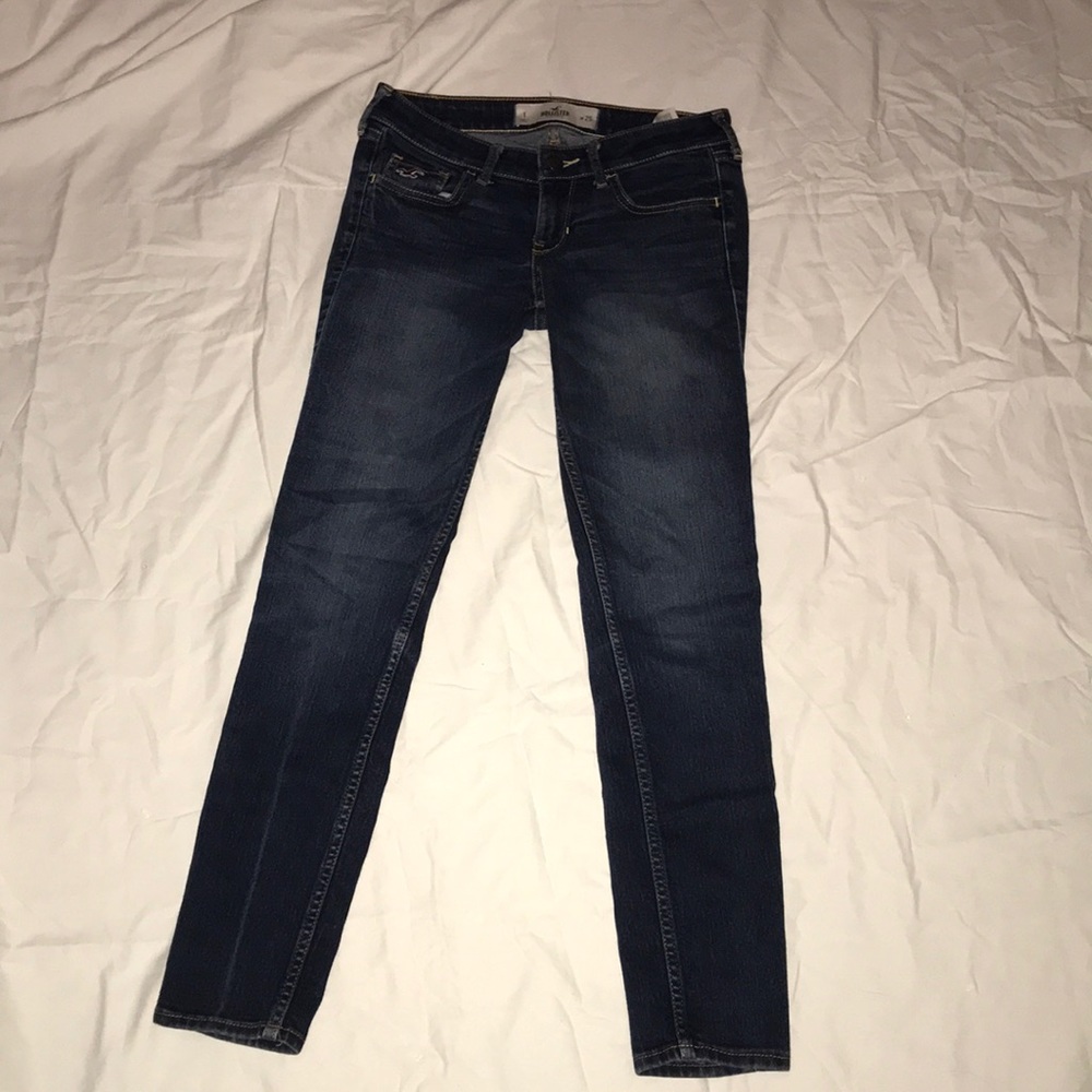 Hollister medium wash skinny jeans